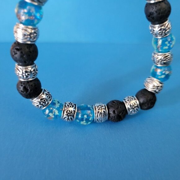 NWT Mens Glow In The Dark Stretch Bracelet. Black Lava Rock Blue Firefly Glass - Picture 5 of 11